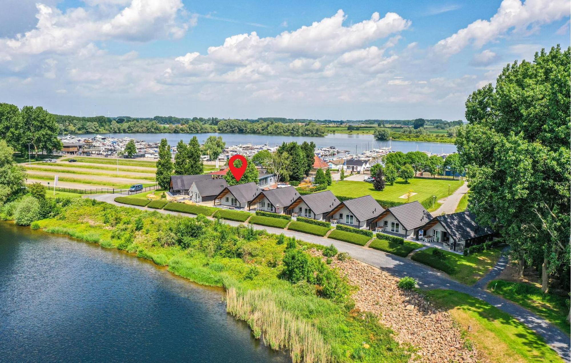 3 Bedroom Gorgeous Home In Kerkdriel Exterior photo